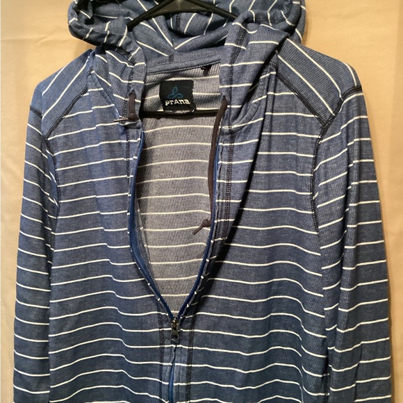 Prana size medium hoodie - Picture 2 of 9